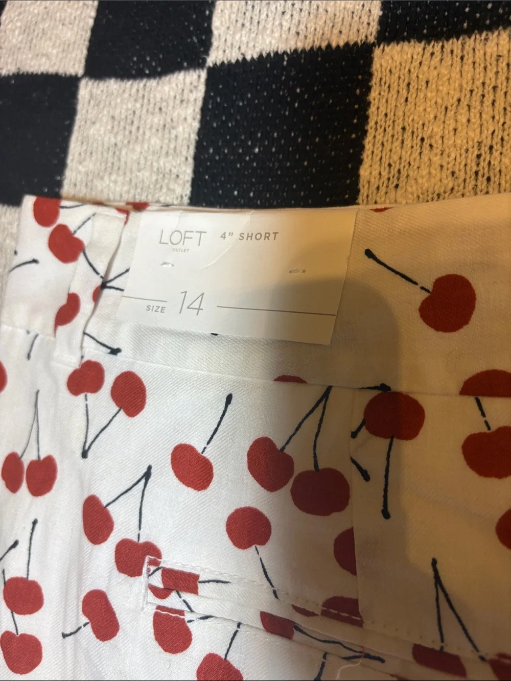 🍒 NWT LOFT Cherry Print 4